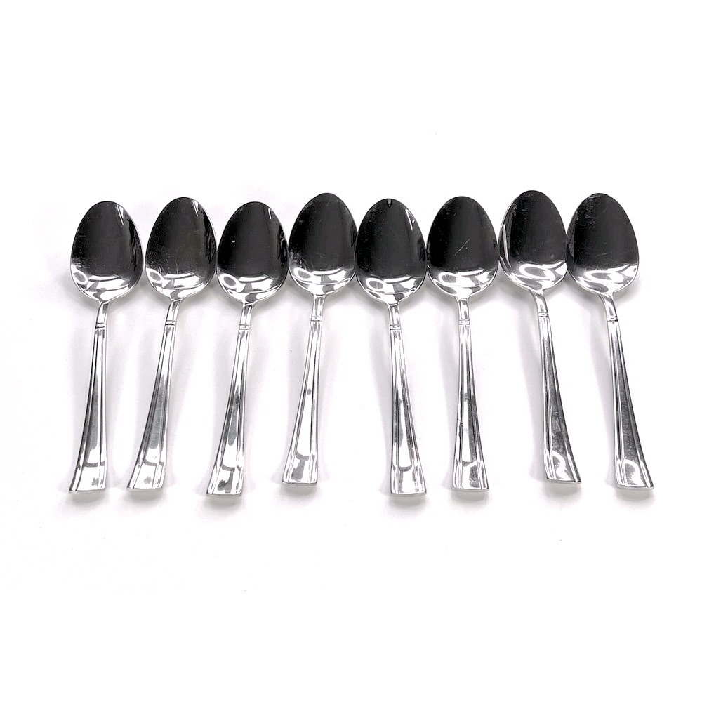 8 International 18/10 stainless steel big spoons